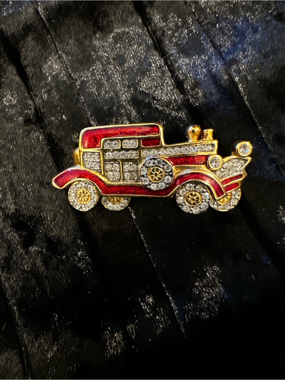 Vintage Gold Car Brooch Pin